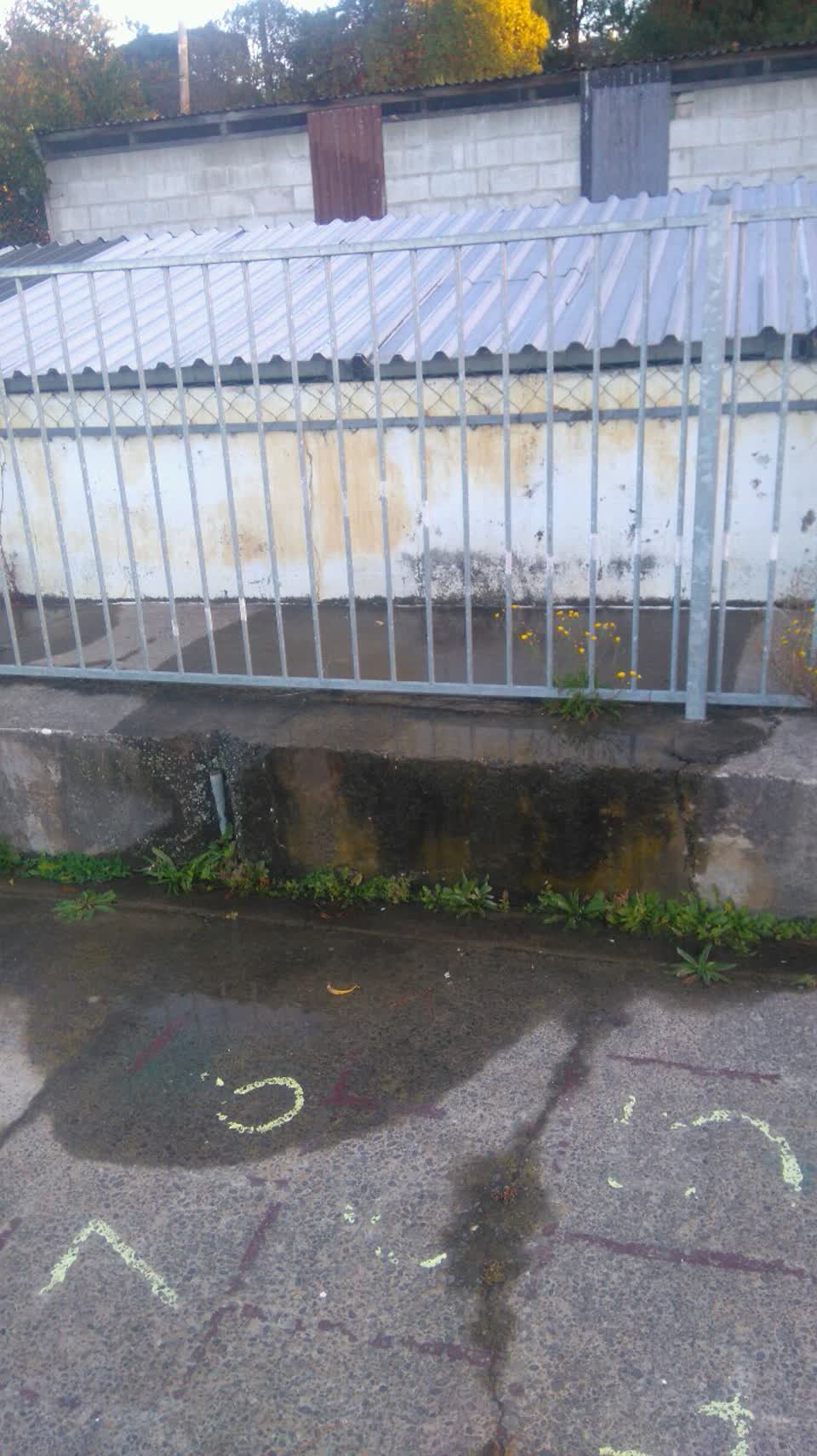 The photograph attached to this water supply report