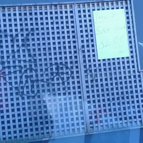 Graffiti, a report photo