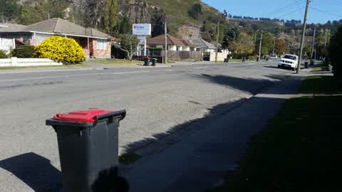 Rubbish/Recycling, a report photo