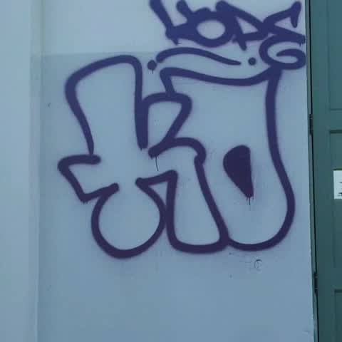 Graffiti, a report photo