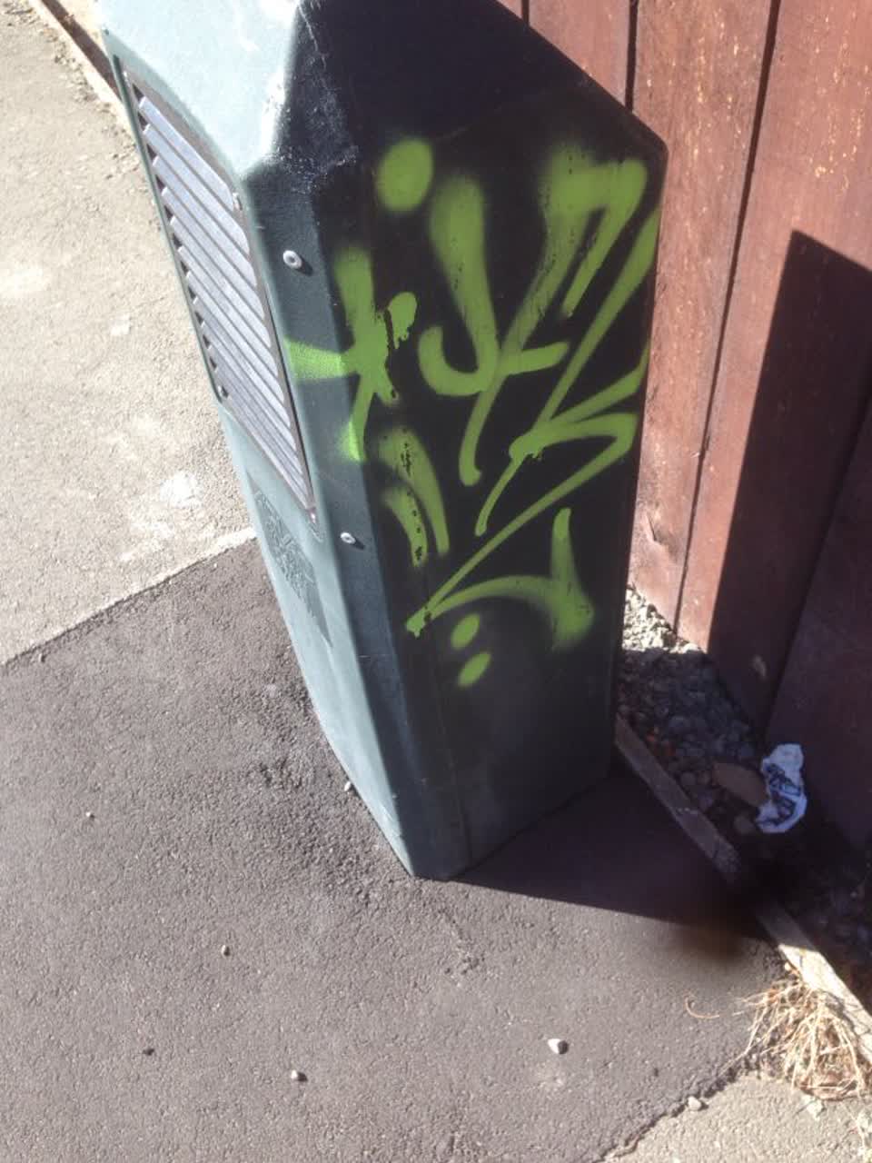 The photograph attached to this graffiti report