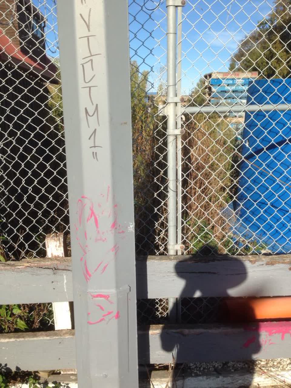 The photograph attached to this graffiti report