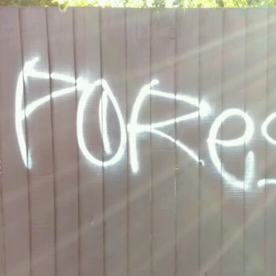 The photograph attached to this graffiti report