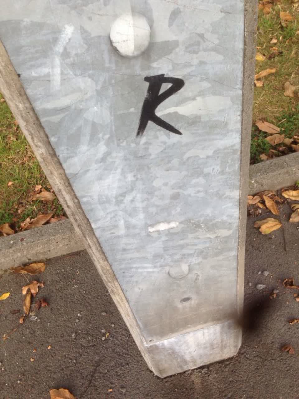 The photograph attached to this graffiti report