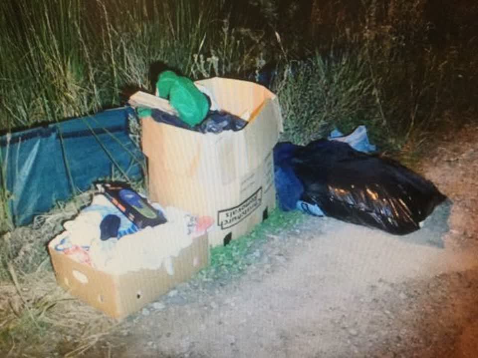 The photograph attached to this rubbish/recycling report