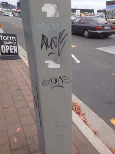 Graffiti, a report photo