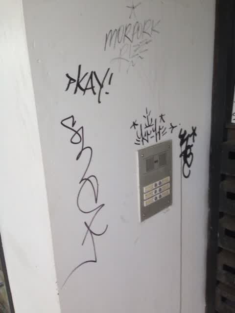 Graffiti, a report photo