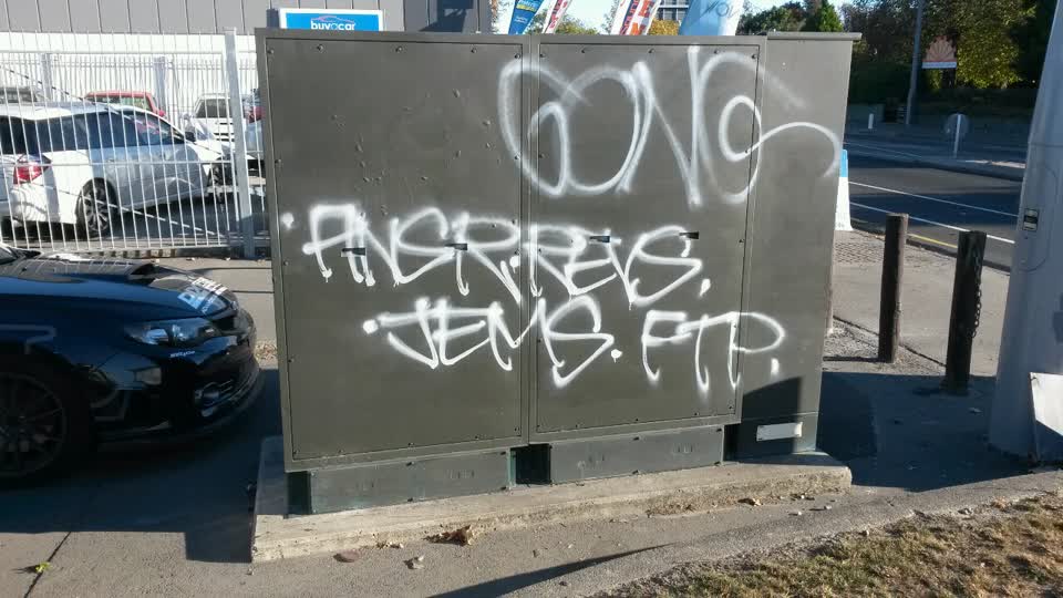 The photograph attached to this graffiti report