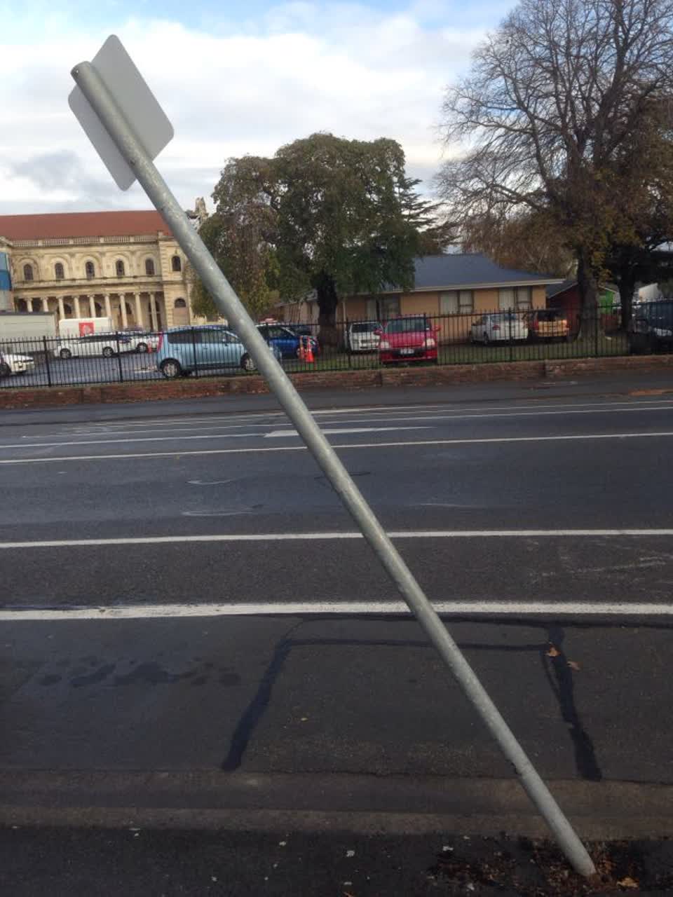 The photograph attached to this roading/streets report