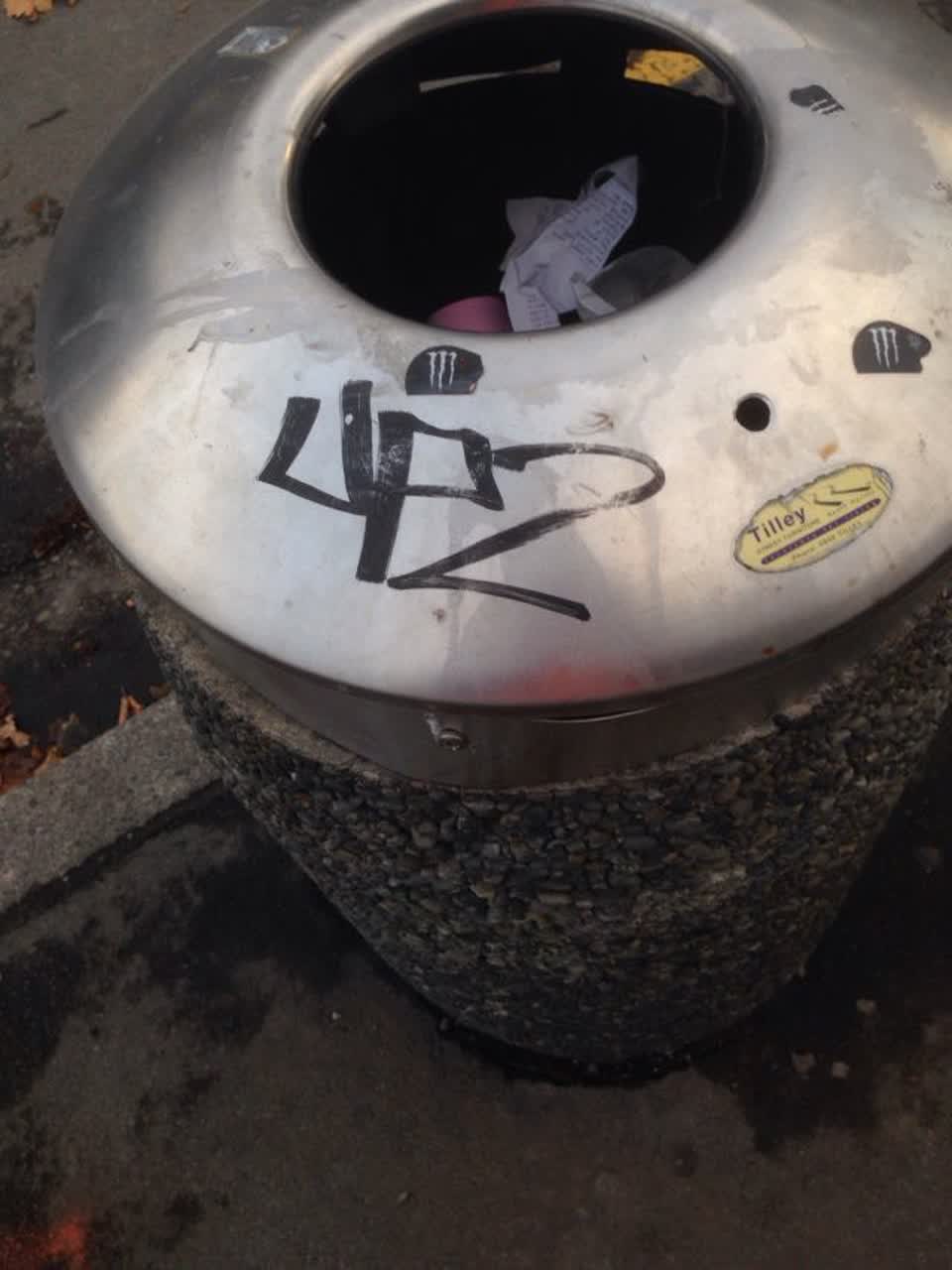 The photograph attached to this graffiti report