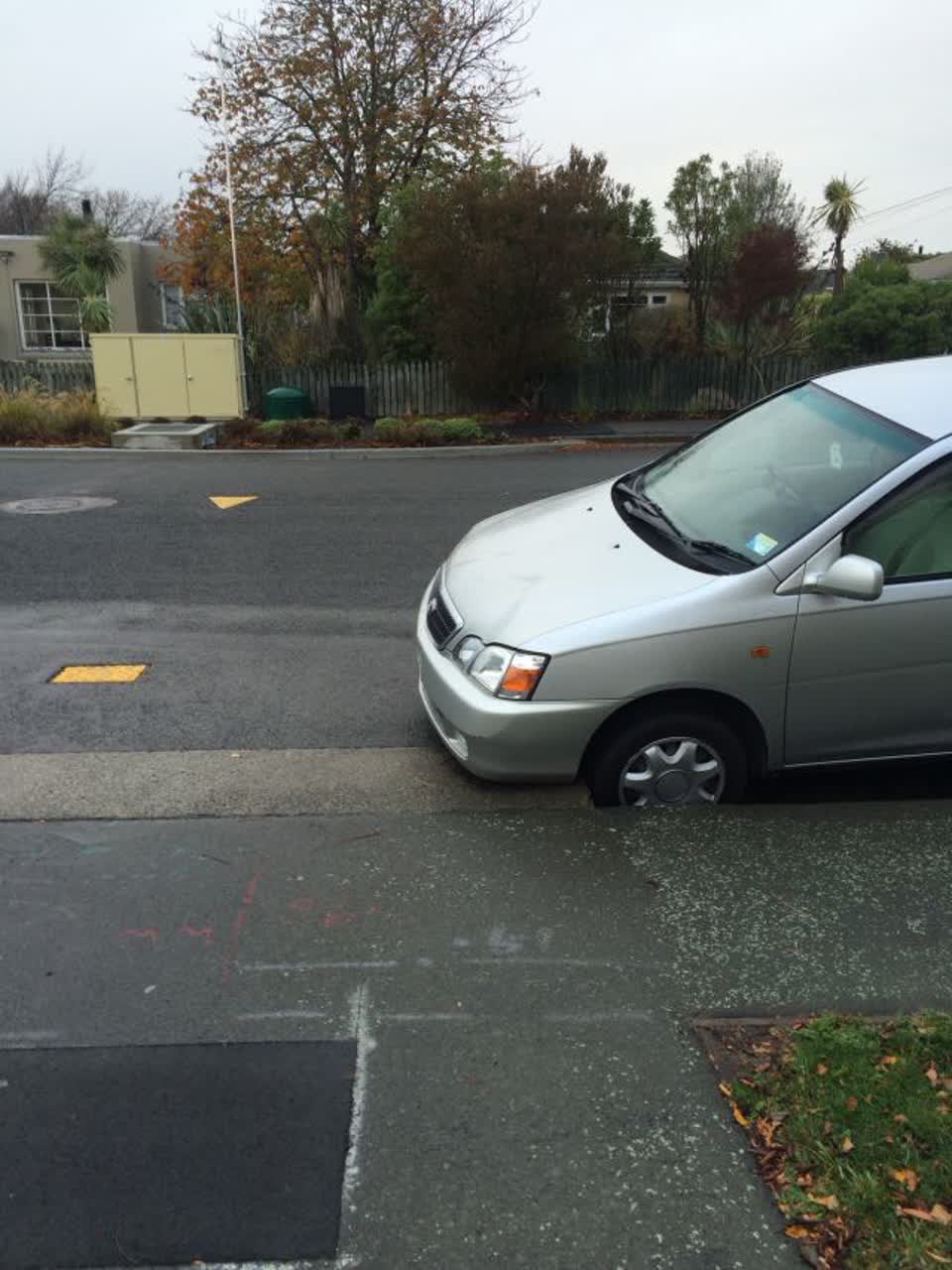 The photograph attached to this roading/streets report