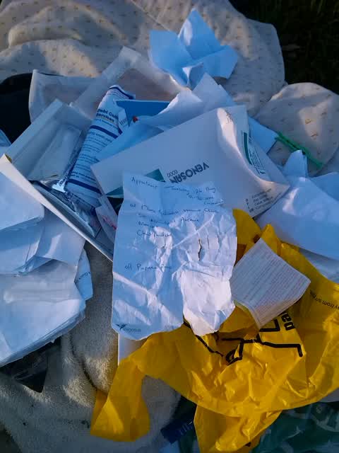 Rubbish/Recycling, a report photo