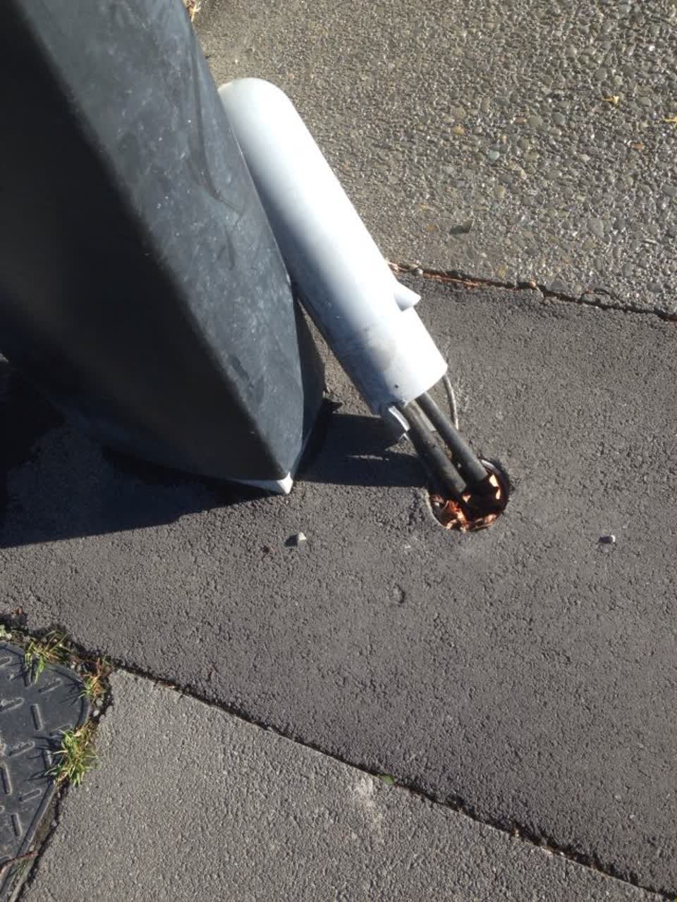 The photograph attached to this roading/streets report