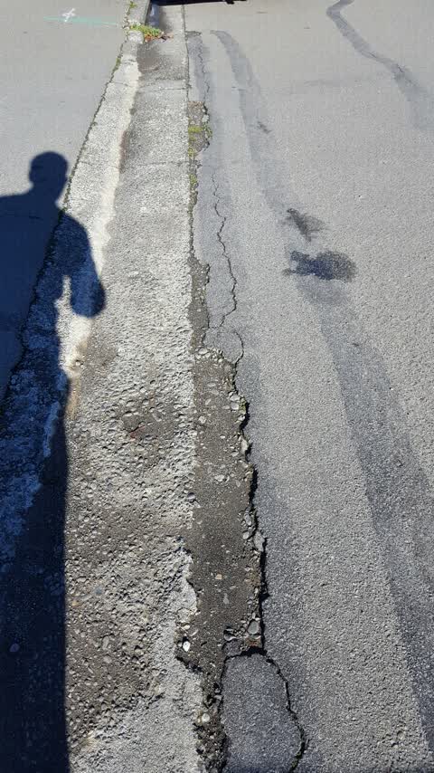 Roading/Streets, a report photo