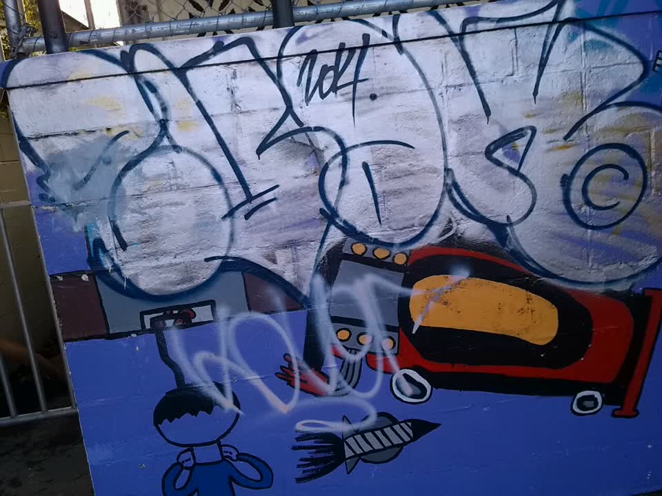 The photograph attached to this graffiti report