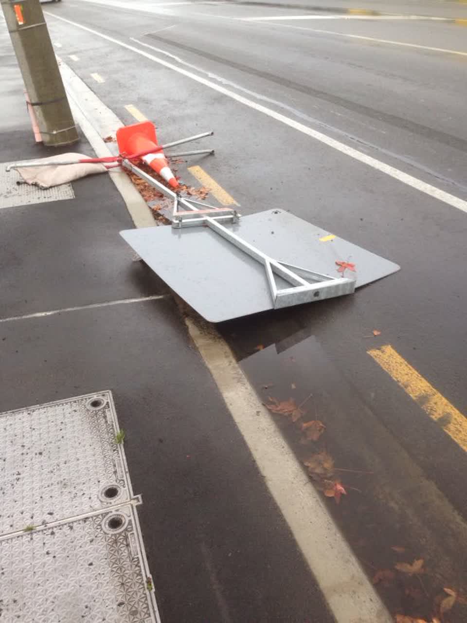 The photograph attached to this roading/streets report