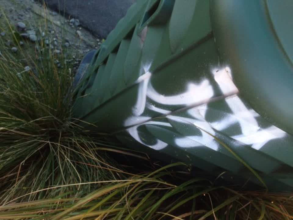 The photograph attached to this graffiti report