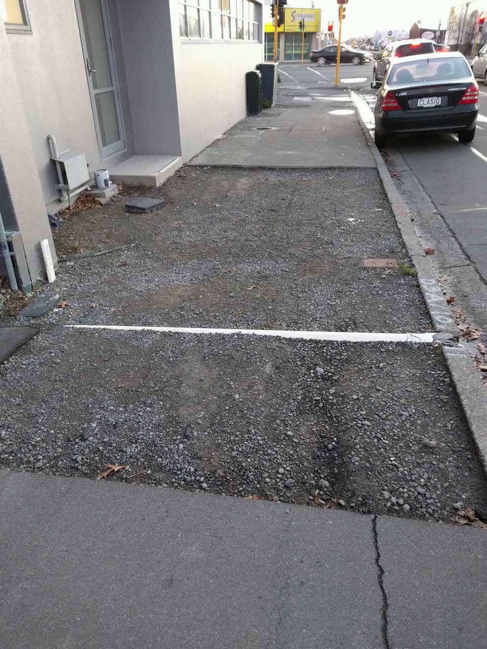 The photograph attached to this roading/streets report