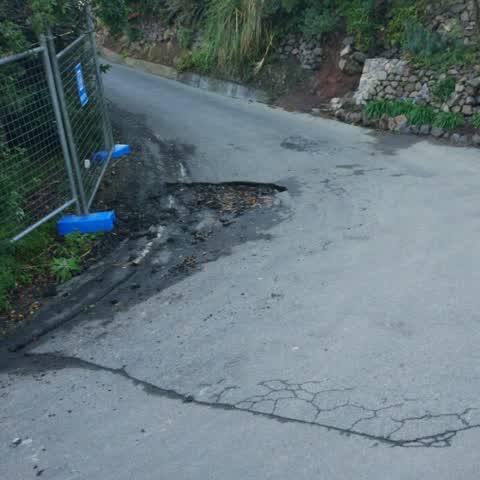 Roading/Streets, a report photo