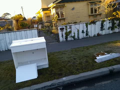Rubbish/Recycling, a report photo