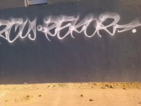 Graffiti, a report photo