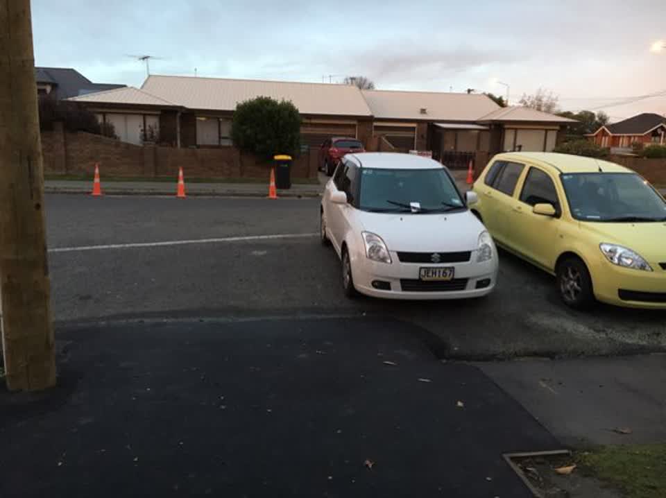 The photograph attached to this roading/streets report