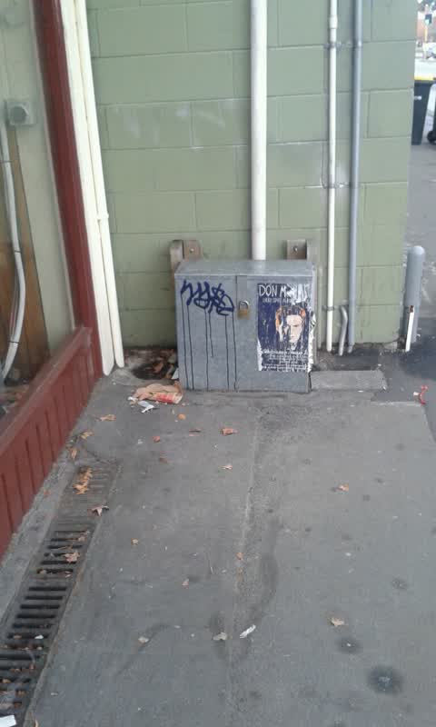Graffiti, a report photo