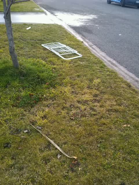 Rubbish/Recycling, a report photo