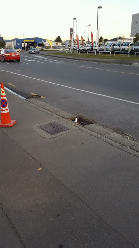Roading/Streets, a report photo