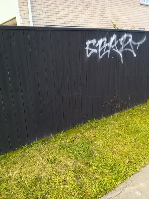 Graffiti, a report photo