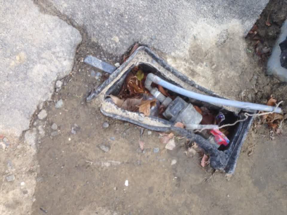 The photograph attached to this roading/streets report