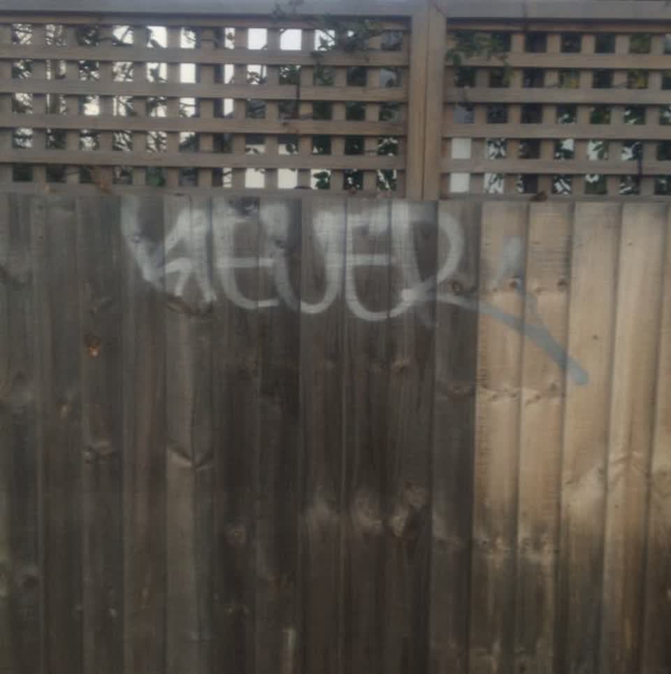 The photograph attached to this graffiti report