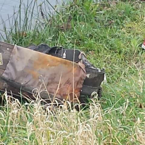 Rubbish/Recycling, a report photo