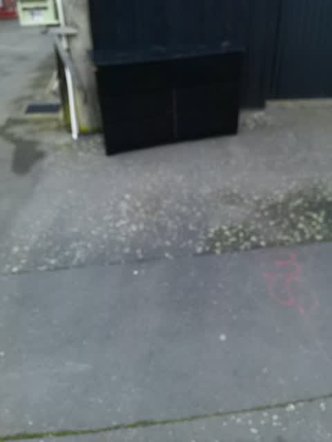 Rubbish/Recycling, a report photo