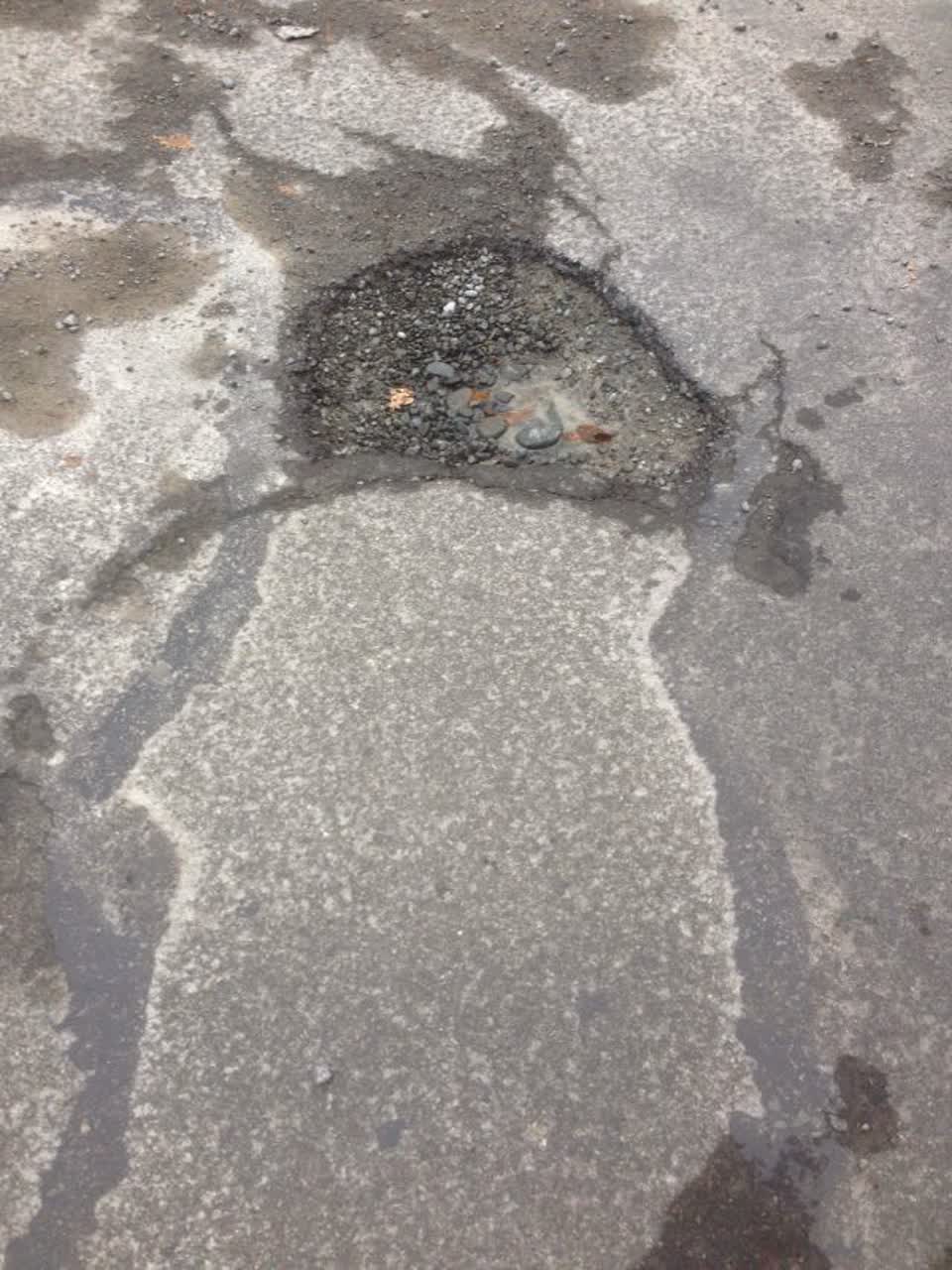 The photograph attached to this roading/streets report