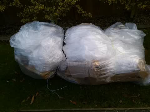 Rubbish/Recycling, a report photo