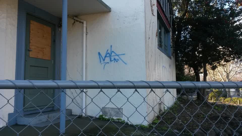 The photograph attached to this graffiti report
