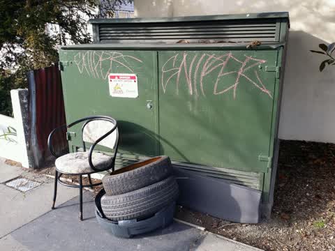 Rubbish/Recycling, a report photo