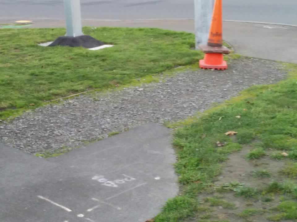 The photograph attached to this roading/streets report