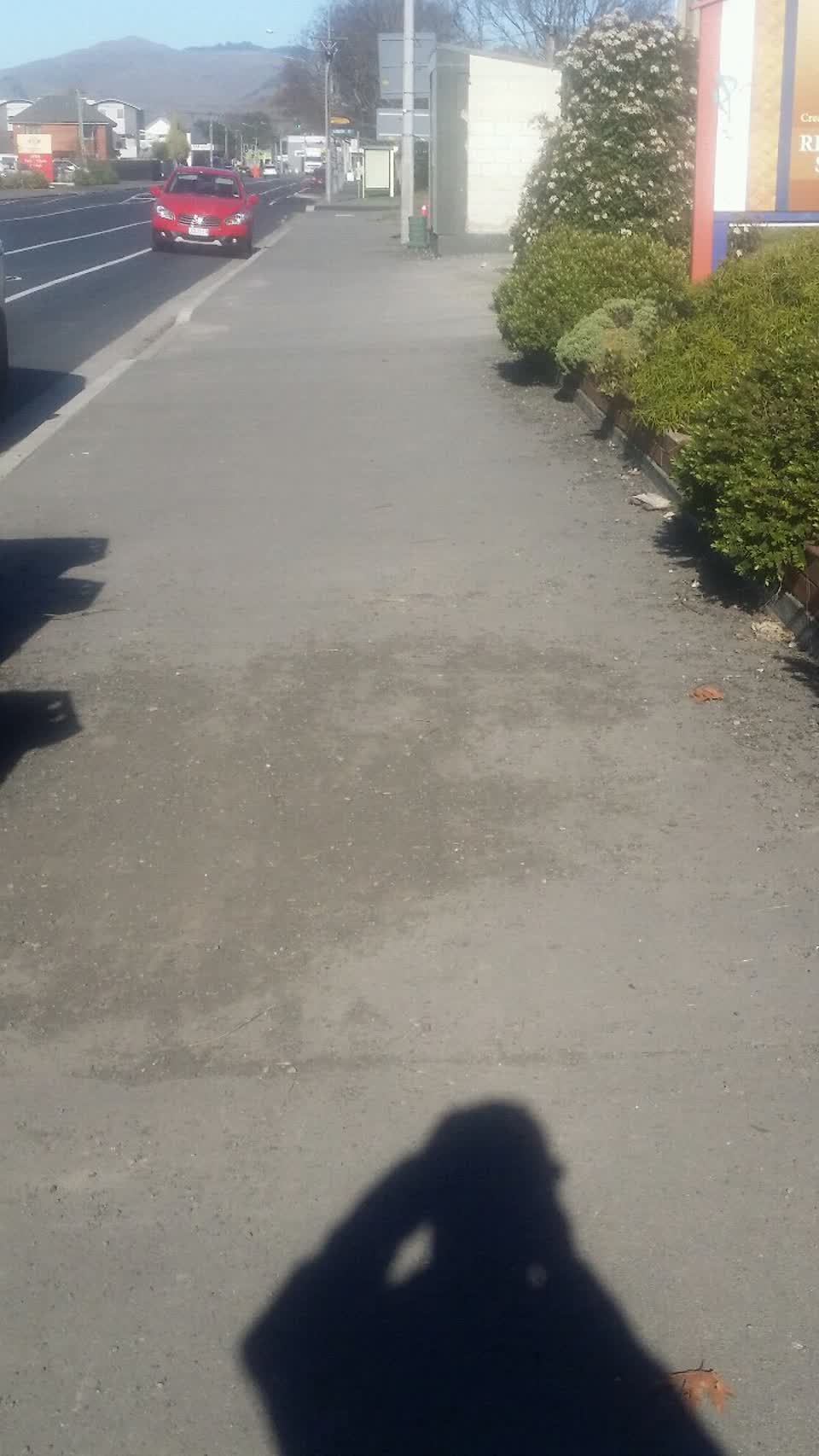 The photograph attached to this roading/streets report
