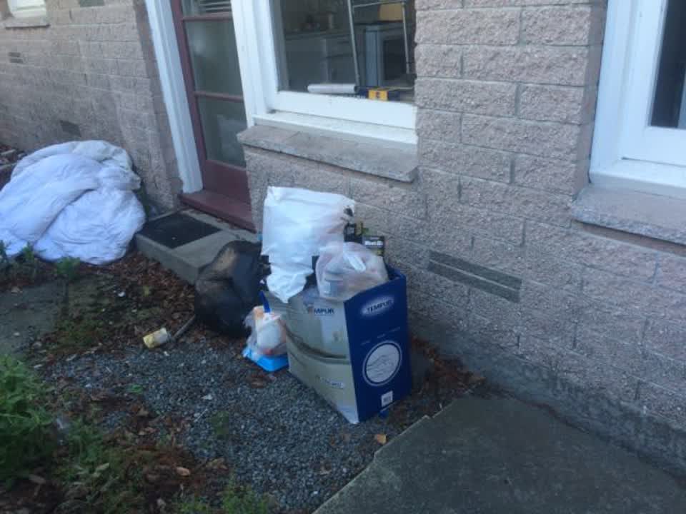 The photograph attached to this rubbish/recycling report