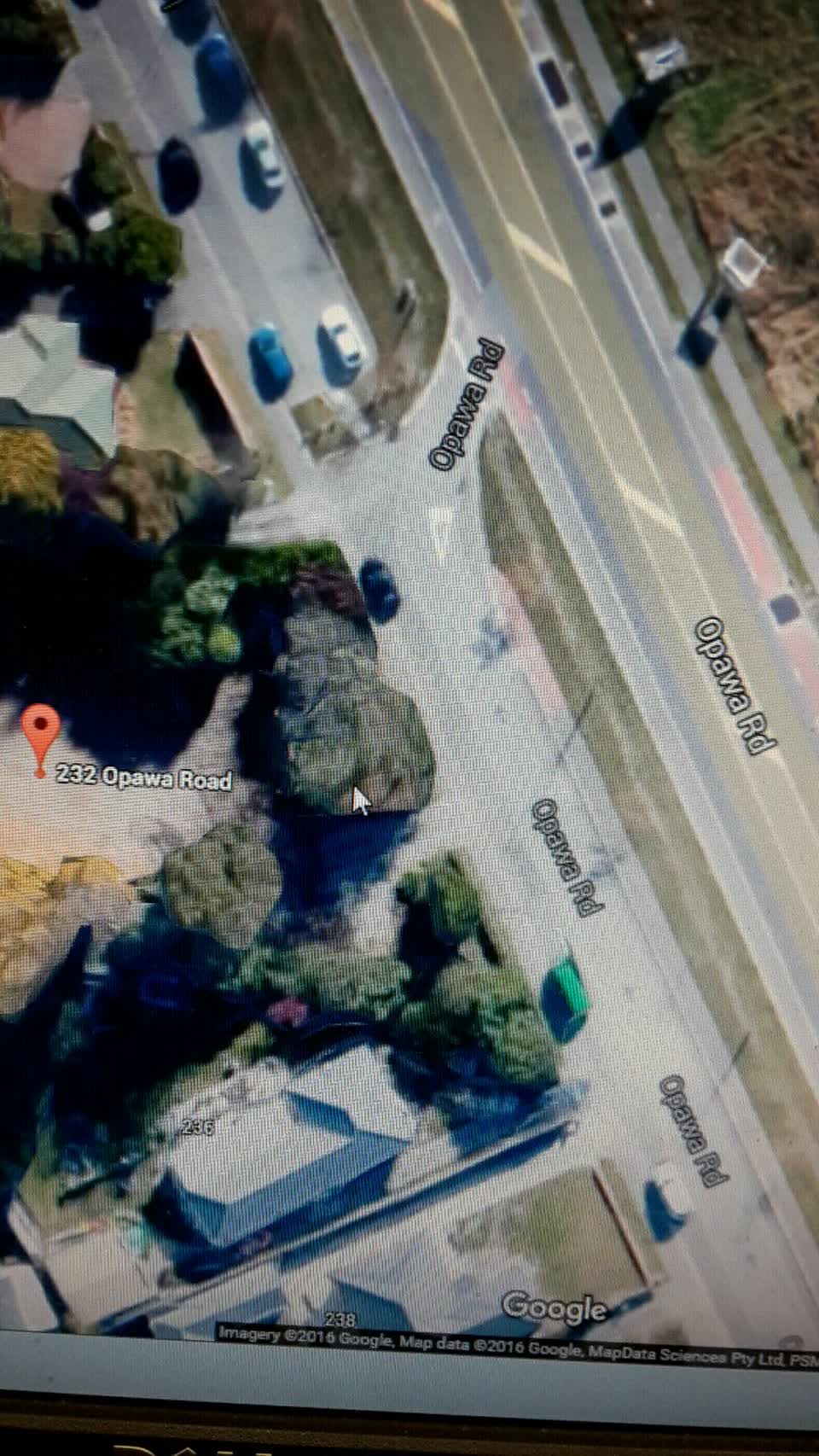 The photograph attached to this roading/streets report