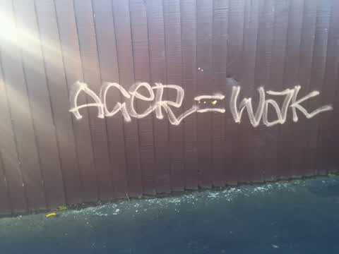 Graffiti, a report photo