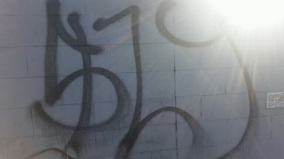 The photograph attached to this graffiti report