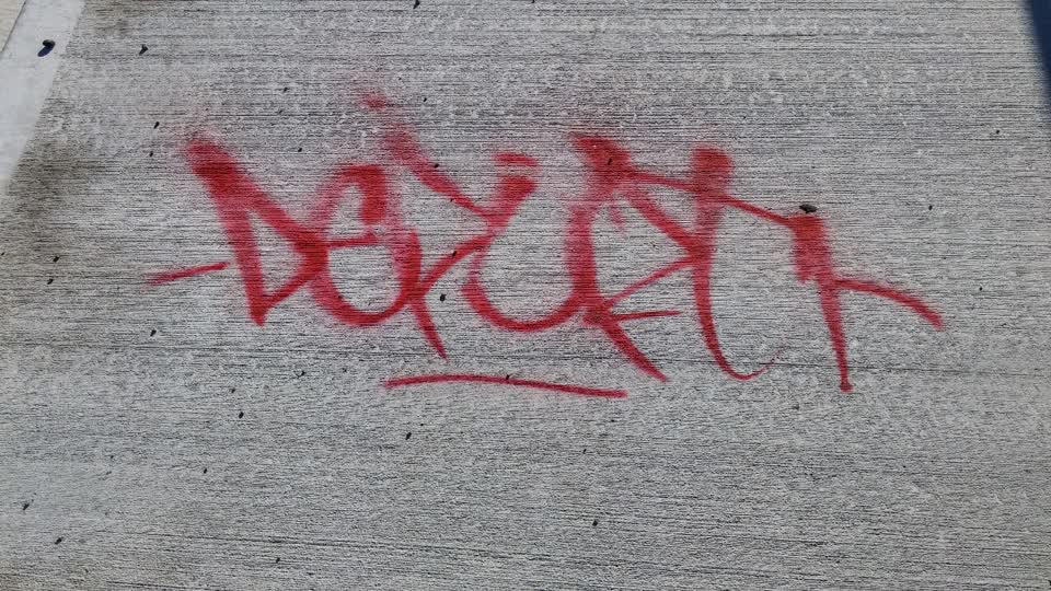 The photograph attached to this graffiti report