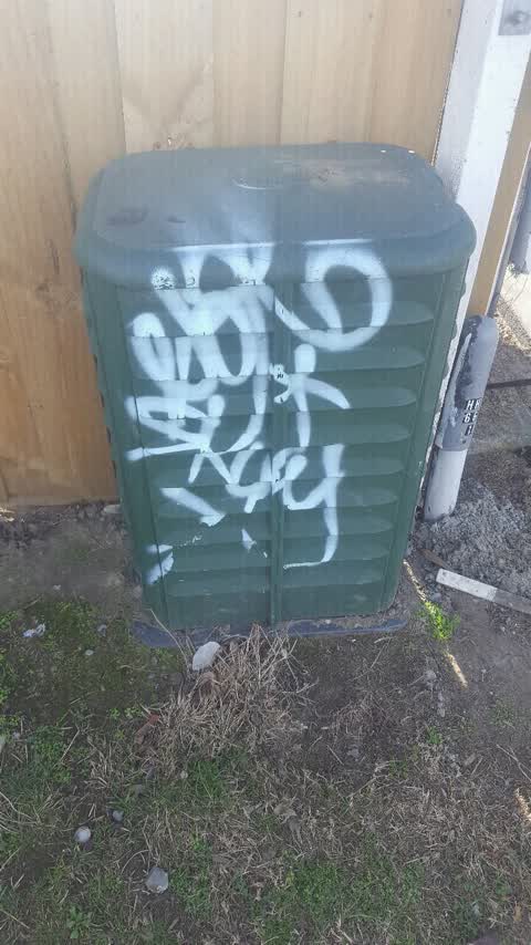 Graffiti, a report photo