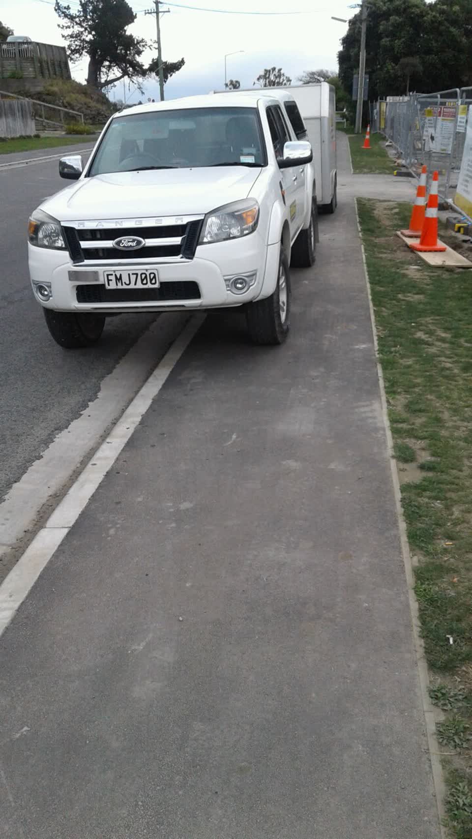 The photograph attached to this roading/streets report