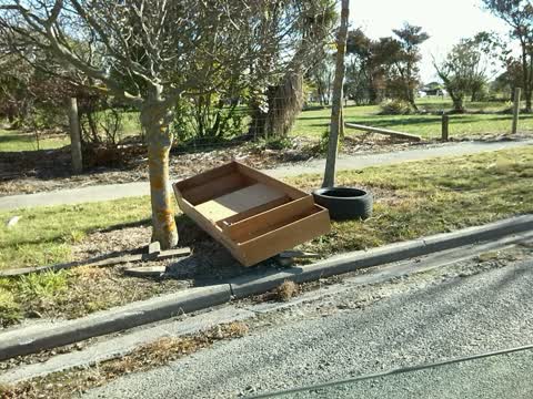 Rubbish/Recycling, a report photo