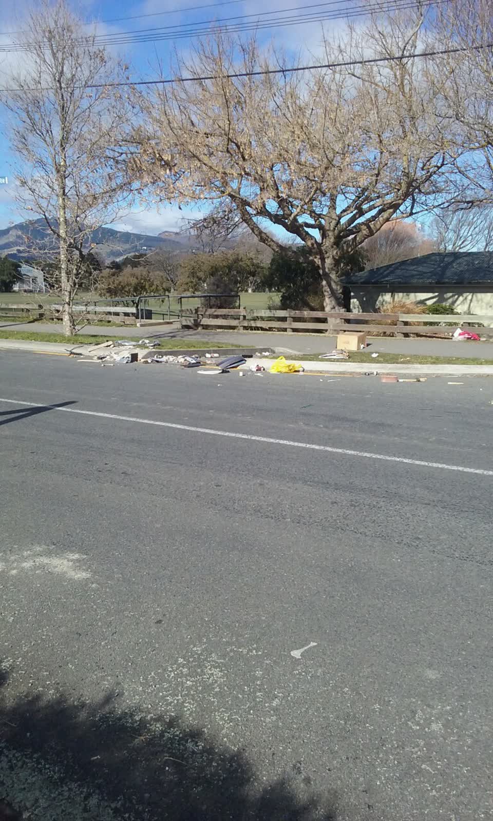 The photograph attached to this rubbish/recycling report