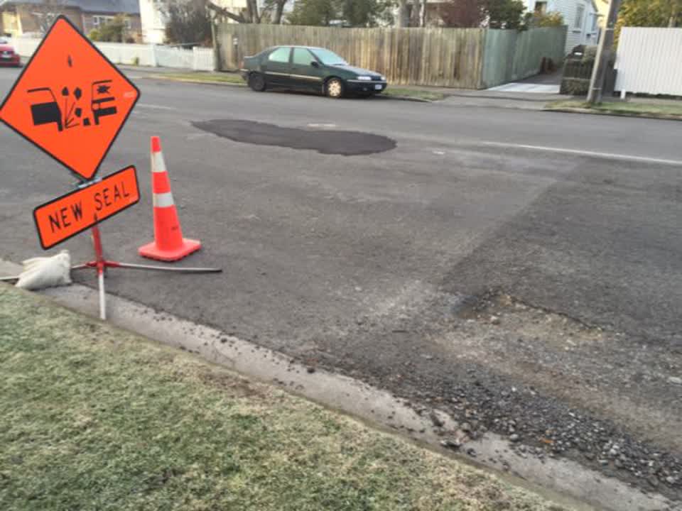 The photograph attached to this roading/streets report